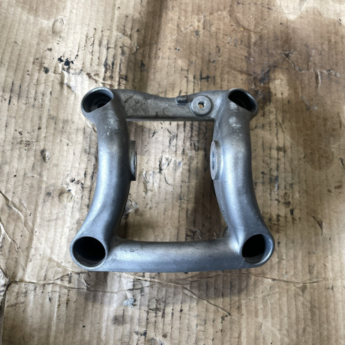 Монтажна Скоба Двигател 9481152037r Porsche Cayenne S 4.5 2005г 9PA