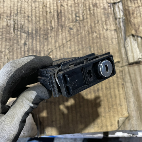 Дръжка Жабка 7L5857147B Porsche Cayenne S 4.5 2005г 9PA