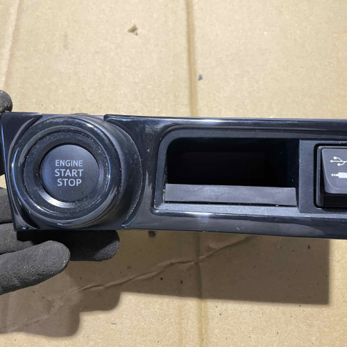 Start Stop Бутон 83031CA004 Toyota GT86 2018