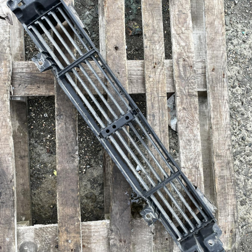 Подвижна Клапа на Радиатор BJD650R12 Mazda3 2014 2.0бен 121kW