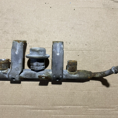 Горивна Релса SU00300338 Toyota GT86 2018 Subaru BRZ