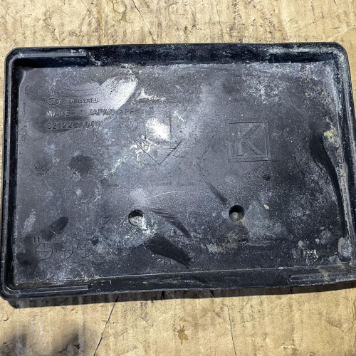 Подложка на Акумулатора 82122ca000 Toyota GT86 2018 Subaru BRZ