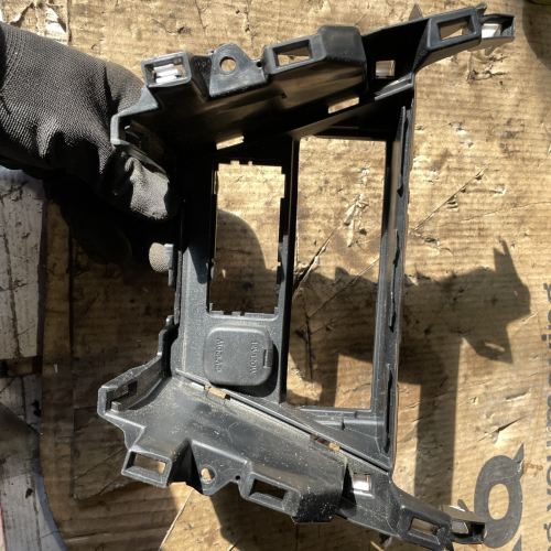 Панел Централна Конзола D10A-64321 Mazda CX3 4х4 77kW 1.5дизел 2015