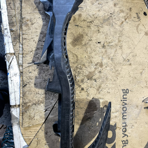 Скоба Подложка Десен Фар 57707CA180 Toyota GT86 2018 Subaru BRZ