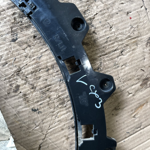 Ляв Държач Калник D10E51U40 Mazda CX3 77kW 1.5дизел 2015