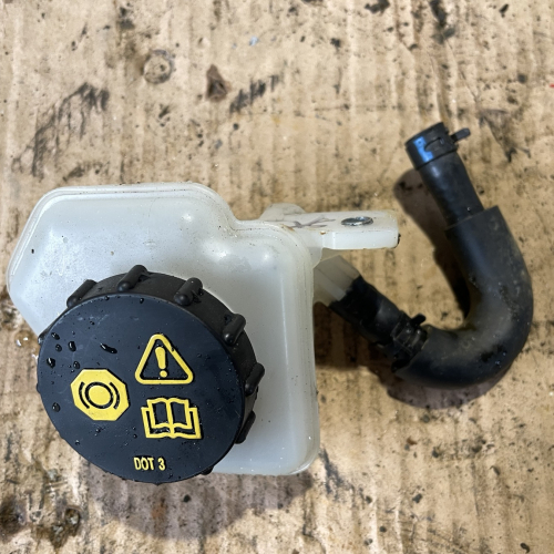 Казанче Спирачна Течност K3239 Mazda CX3 77kW 1.5дизел 2015