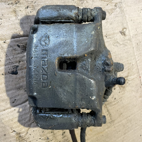 Преден Спирачен Апарат Ляв Mazda CX3 77kW 1.5дизел 2015