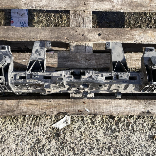 Преден Държач Брава Преден Капак 10A805563E Volkswagen ID.3 E11 PRO