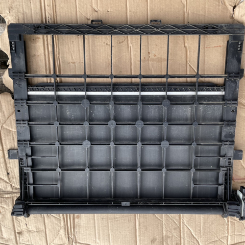 Шлюз Въздухозаборник Радиатор 1EA122135A Volkswagen ID.3 E11 PRO