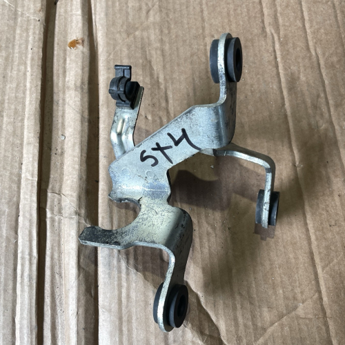 Скоба Държач SUZUKI SX4 S-Cross JY 2018 1.0 Турбо