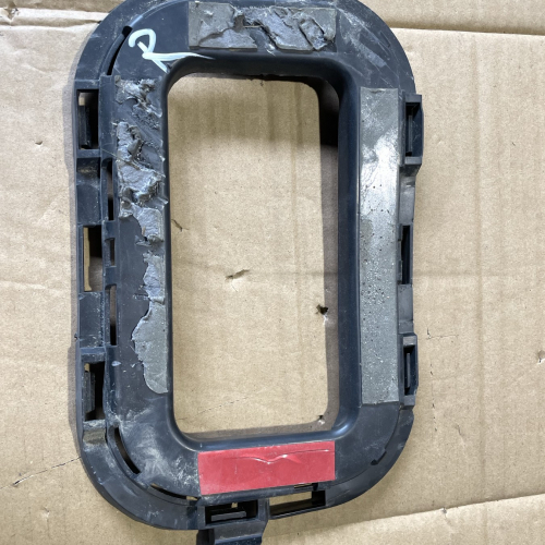 Десен Държач ЗАдна Броня 7P5807772 Porsche Cayenne 3.0D 92A/2012г