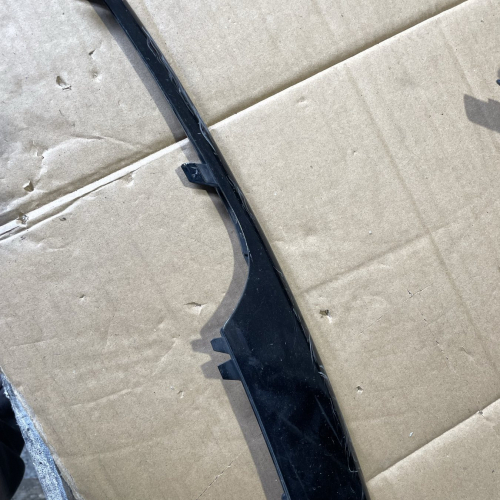 Лява Лайсна Предна Броня 7P5807685 Porsche Cayenne 3.0D 92A/2012г