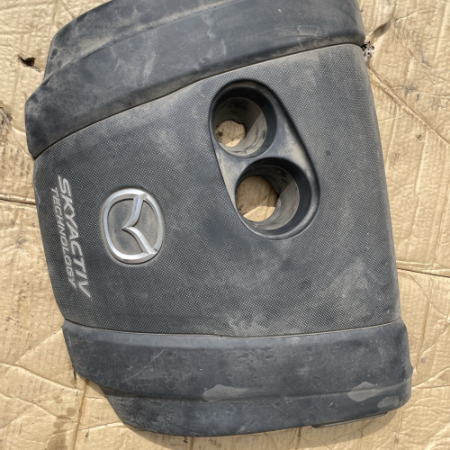 Декоративен Капак на Двигателя pe01e02f4 Mazda3 2014 2.0бен 121kW