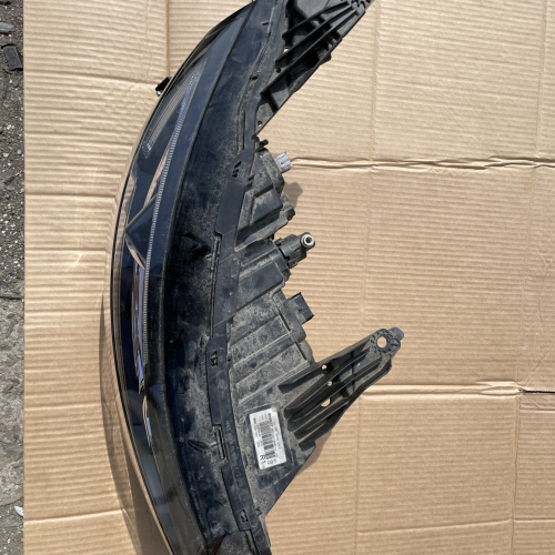 Десен Фар 260100184R Renault Talisman 2017г 147kW