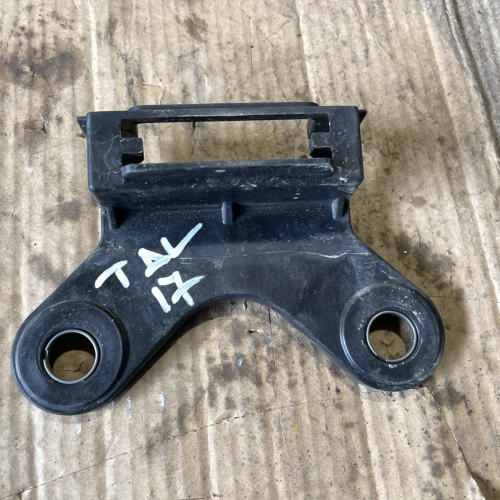 Крепежна Скоба 612003309r Renault Talisman 2017г 147kW