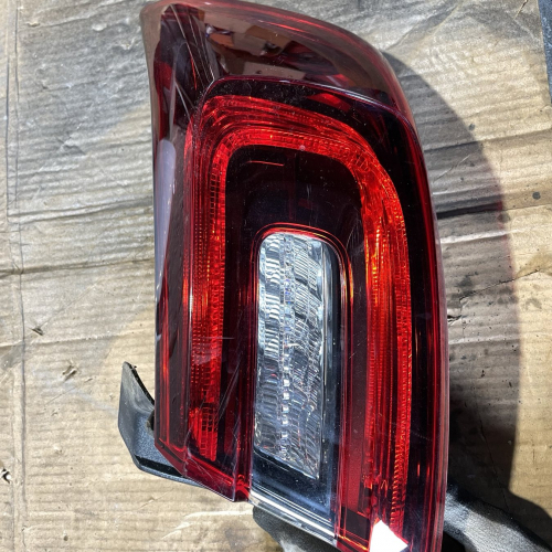 Десен Външен Стоп 265501301R Renault Talisman 2017г 147kW