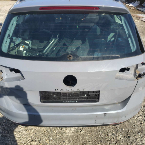 Багажник Пета Врата Volkswagen Passat B9 1.5 eTSI 150кс 2024г Бензин Комби Автомат