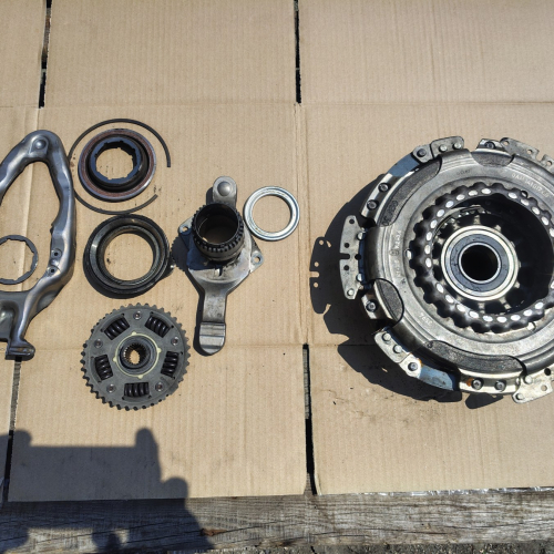 Сух Съединител DSG 0AM141017EB Volkswagen Passat B9 1.5 eTSI 150кс 2024г