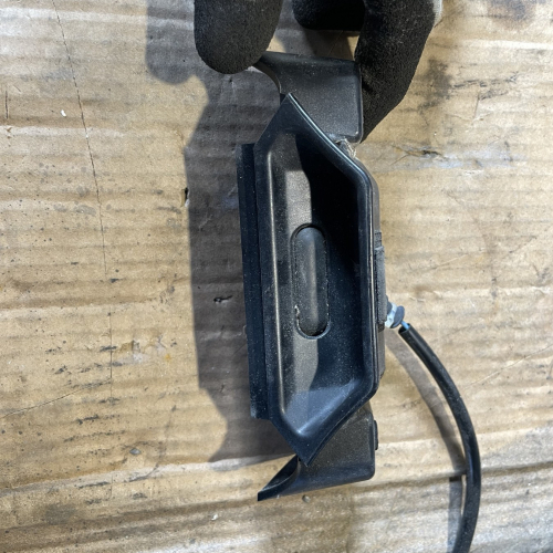 Бутон Отваряне Багажник SUZUKI SX4 S-Cross JY 2018