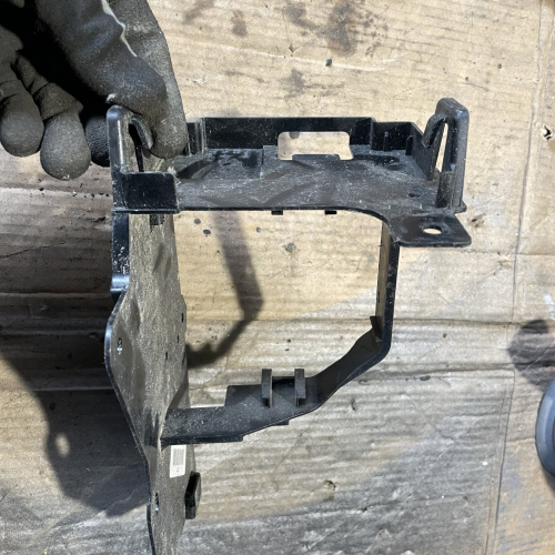 Скоба Държач Модул Парктроник 7P0907333 Porsche Cayenne 3.0D 92A/2012г