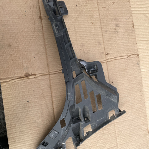 Десен Държач Предна Броня C067290911SM09 Renault Talisman 2017г 147kW