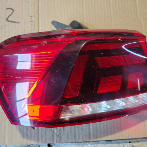 Ляв Стоп Външен 3G9945095G Volkswagen Passat B9 1.5 eTSI 150кс 2024г Бензин Комби