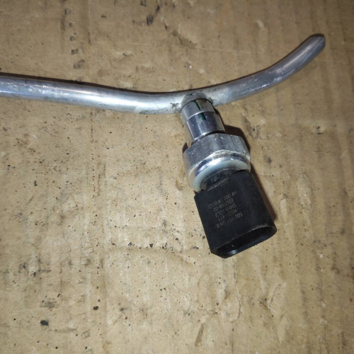 Сензор Налягане на Климатик 5Q0959126B Volkswagen Passat B9 1.5 eTSI 150кс 2024г