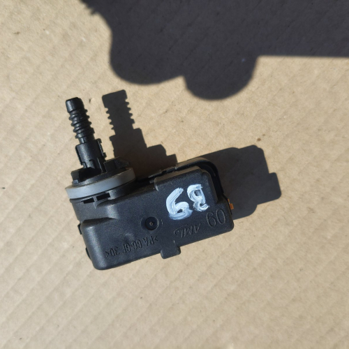 Моторче Регулиране на Фара 5g0941295a Volkswagen Passat B9 1.5 eTSI 150кс 2024г