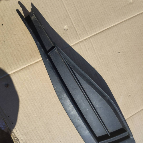 Решетка Предна Броня 3G0853666J Volkswagen Passat B9 1.5 eTSI 150кс 2024г