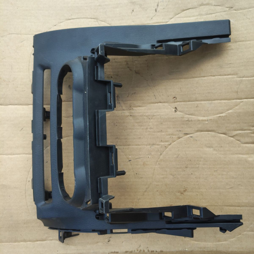 Облицовка Централна Конзола db3a-64271 Mazda CX3 4х4 77kW 1.5дизел 2015