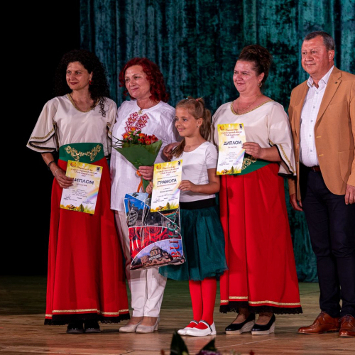 „ВСИЧКО БЪЛГАРСКО И РОДНО“ Концерт – спектакъл на децата от ДГ „Слънце“ гр. Павликени